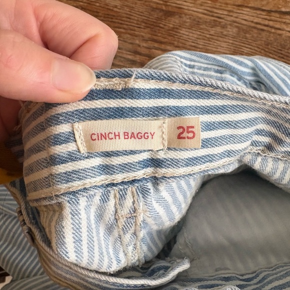 Levi's Blue and White Striped Women Jeans - Picture 4 of 4